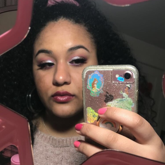 Meet your Posher, Kam - Picture 2 of 7